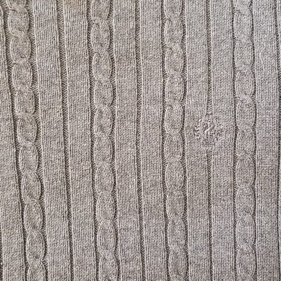 Izod Gray Sweater 💌❤️ - Picture 7 of 7